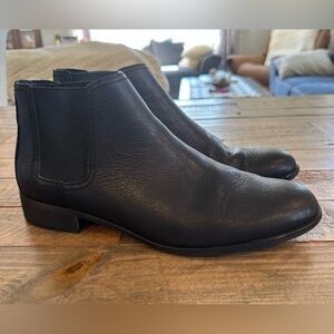 Frye Mallory Black Leather Chelsea Ankle Boots Size 9